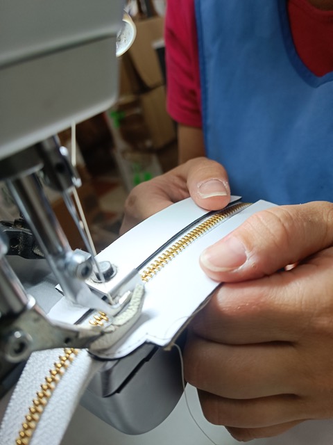 From the Anana Piel leather workshop . Photo © Karethe Linaae